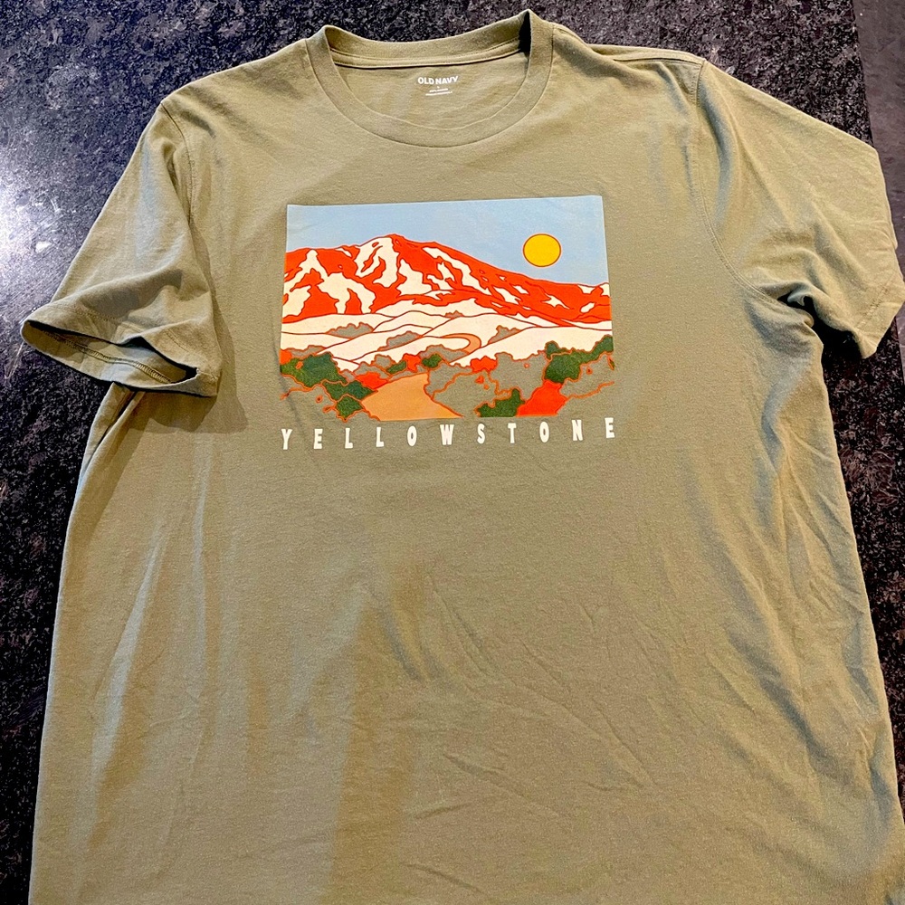 Old Navy Green Yellowstone Short Sleeve Tee